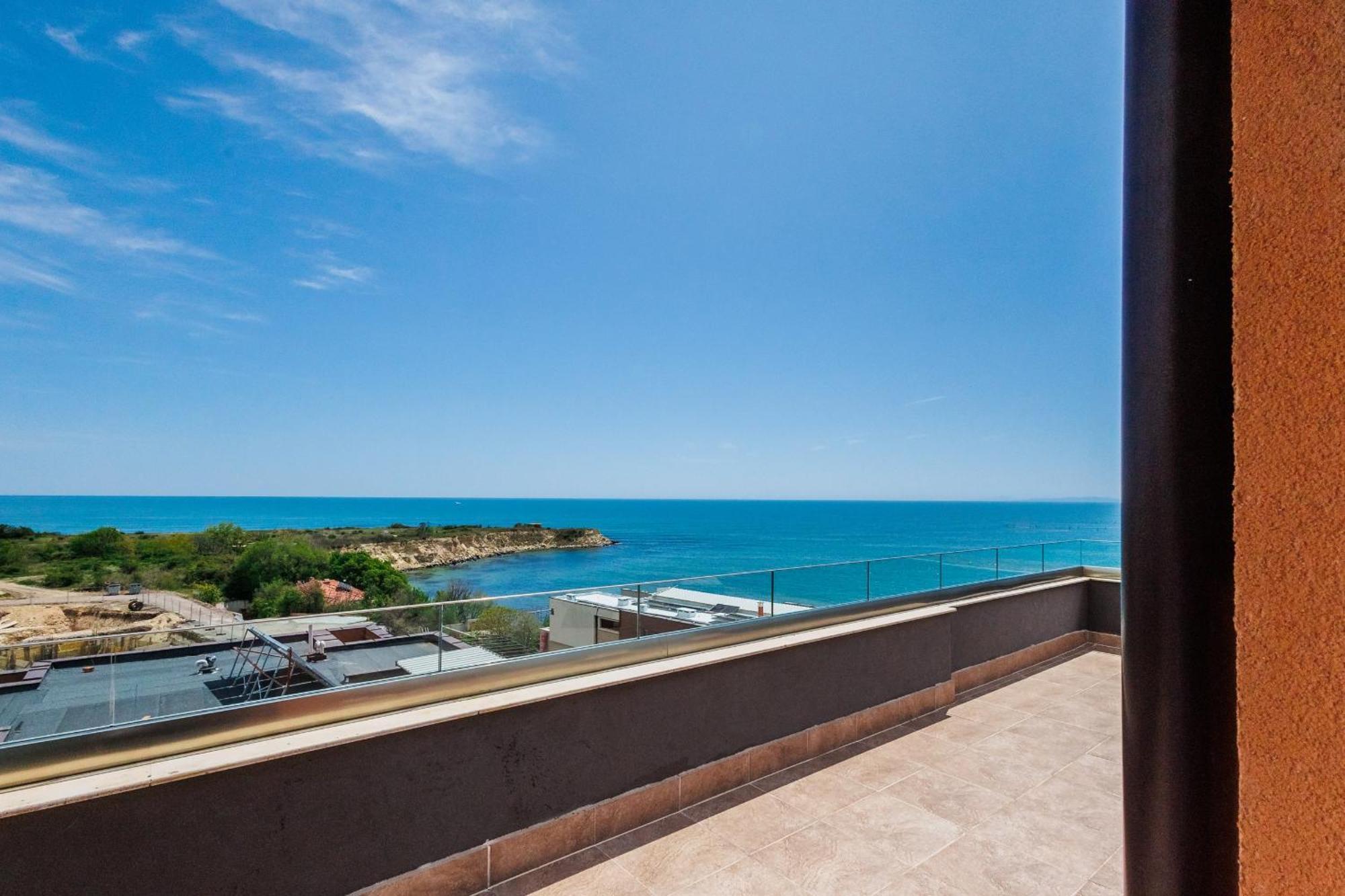 St. Panteleimon Beach Hotel เนเซบาร์ ภายนอก รูปภาพ