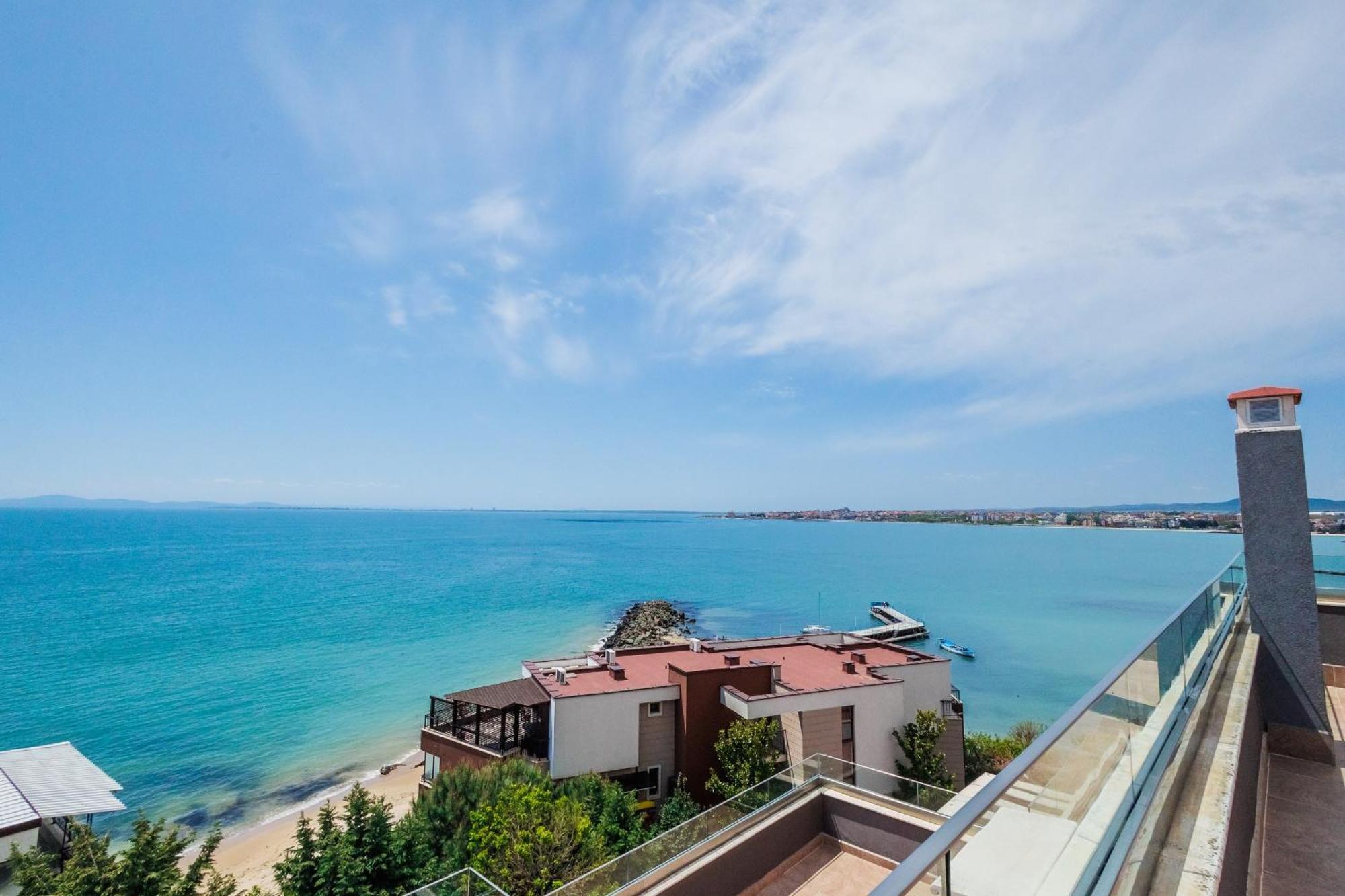 St. Panteleimon Beach Hotel เนเซบาร์ ภายนอก รูปภาพ