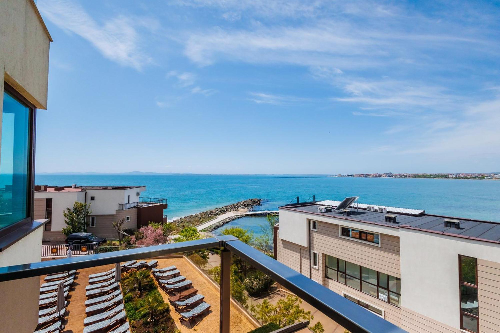 St. Panteleimon Beach Hotel เนเซบาร์ ภายนอก รูปภาพ