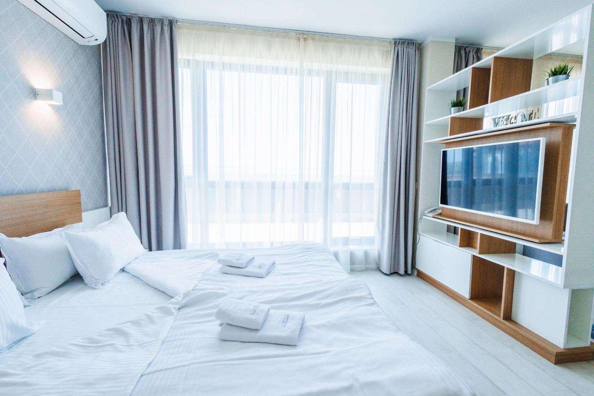 St. Panteleimon Beach Hotel เนเซบาร์ ภายนอก รูปภาพ