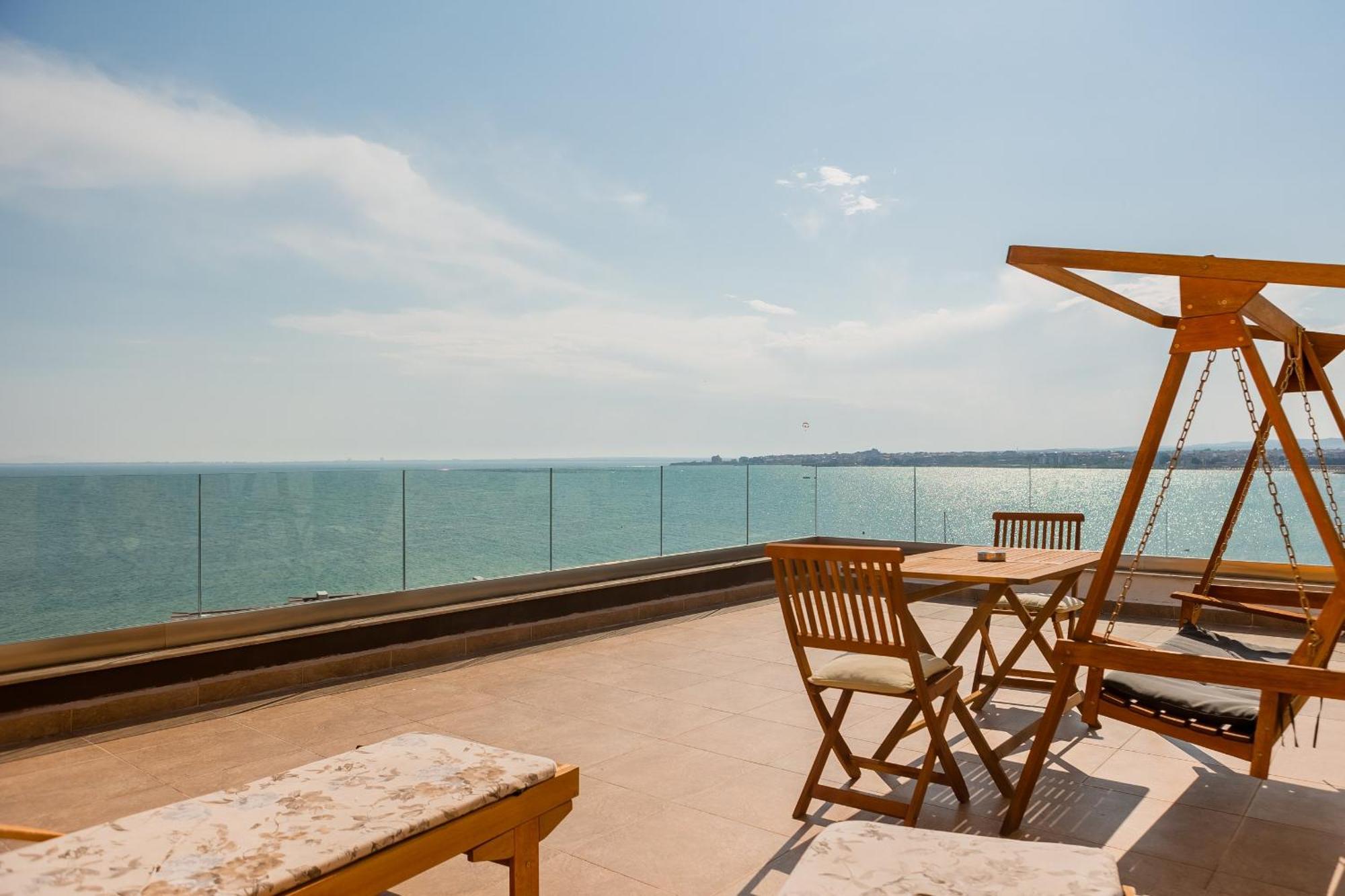St. Panteleimon Beach Hotel เนเซบาร์ ภายนอก รูปภาพ