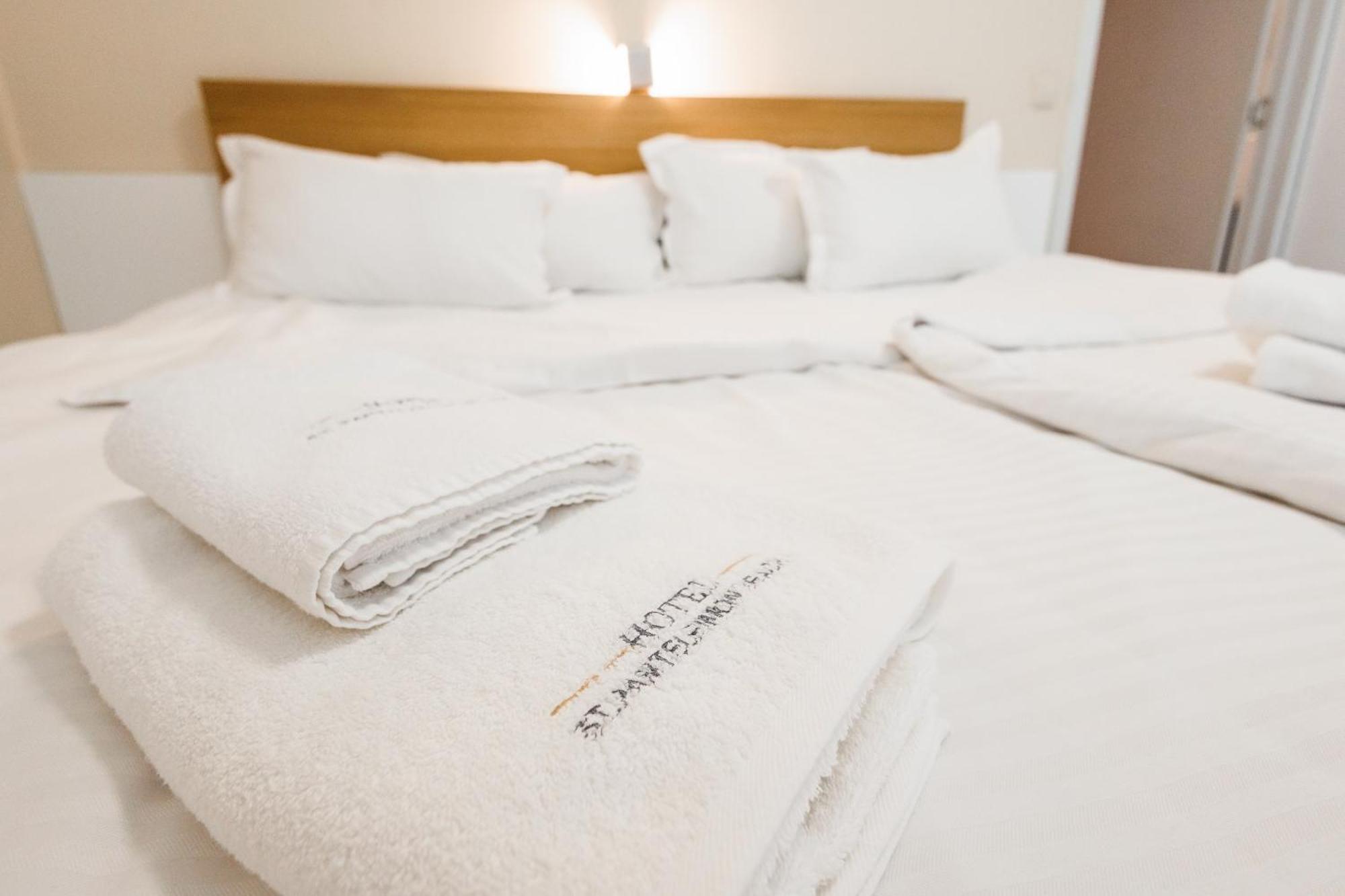 St. Panteleimon Beach Hotel เนเซบาร์ ภายนอก รูปภาพ