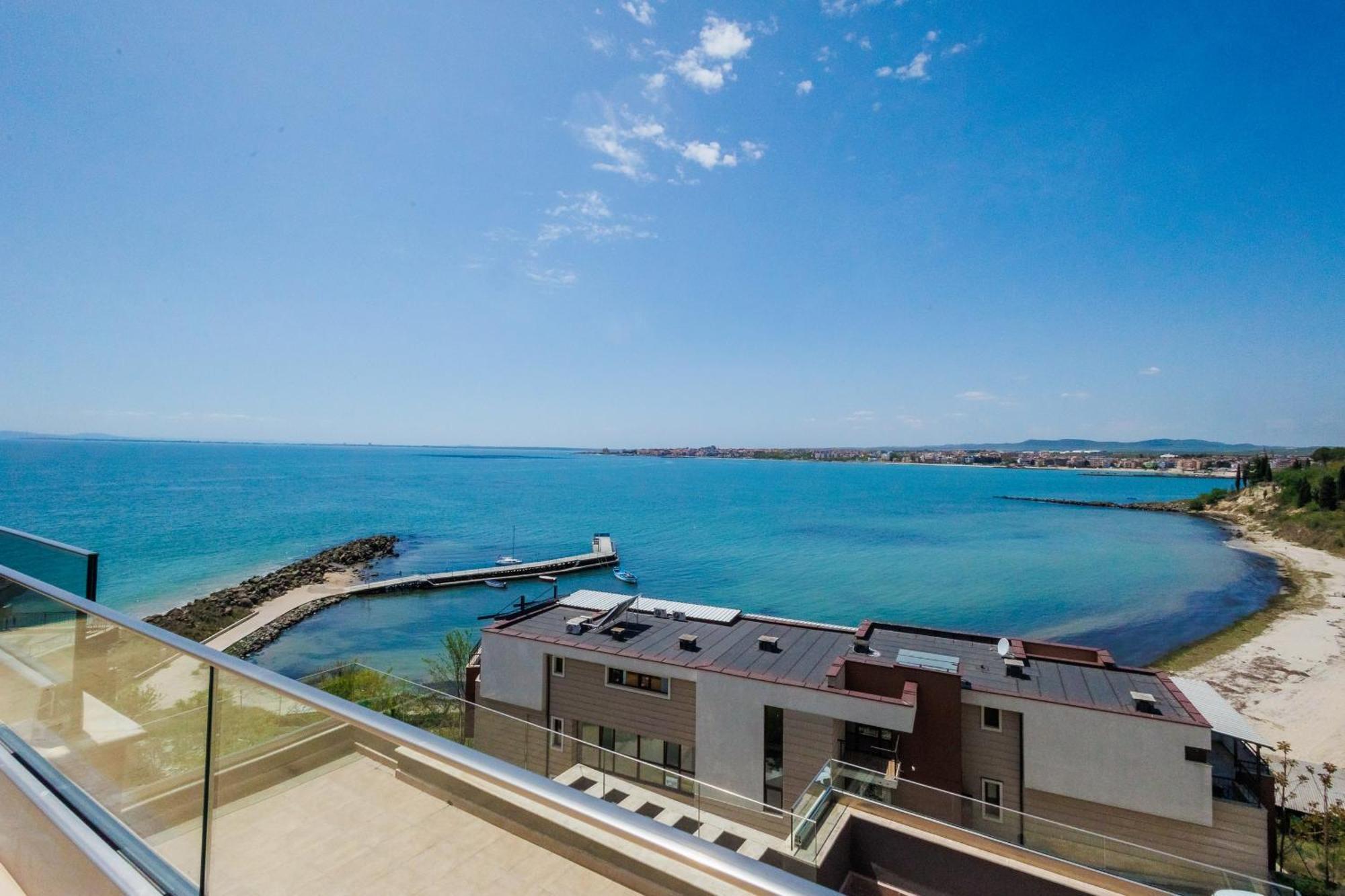 St. Panteleimon Beach Hotel เนเซบาร์ ภายนอก รูปภาพ