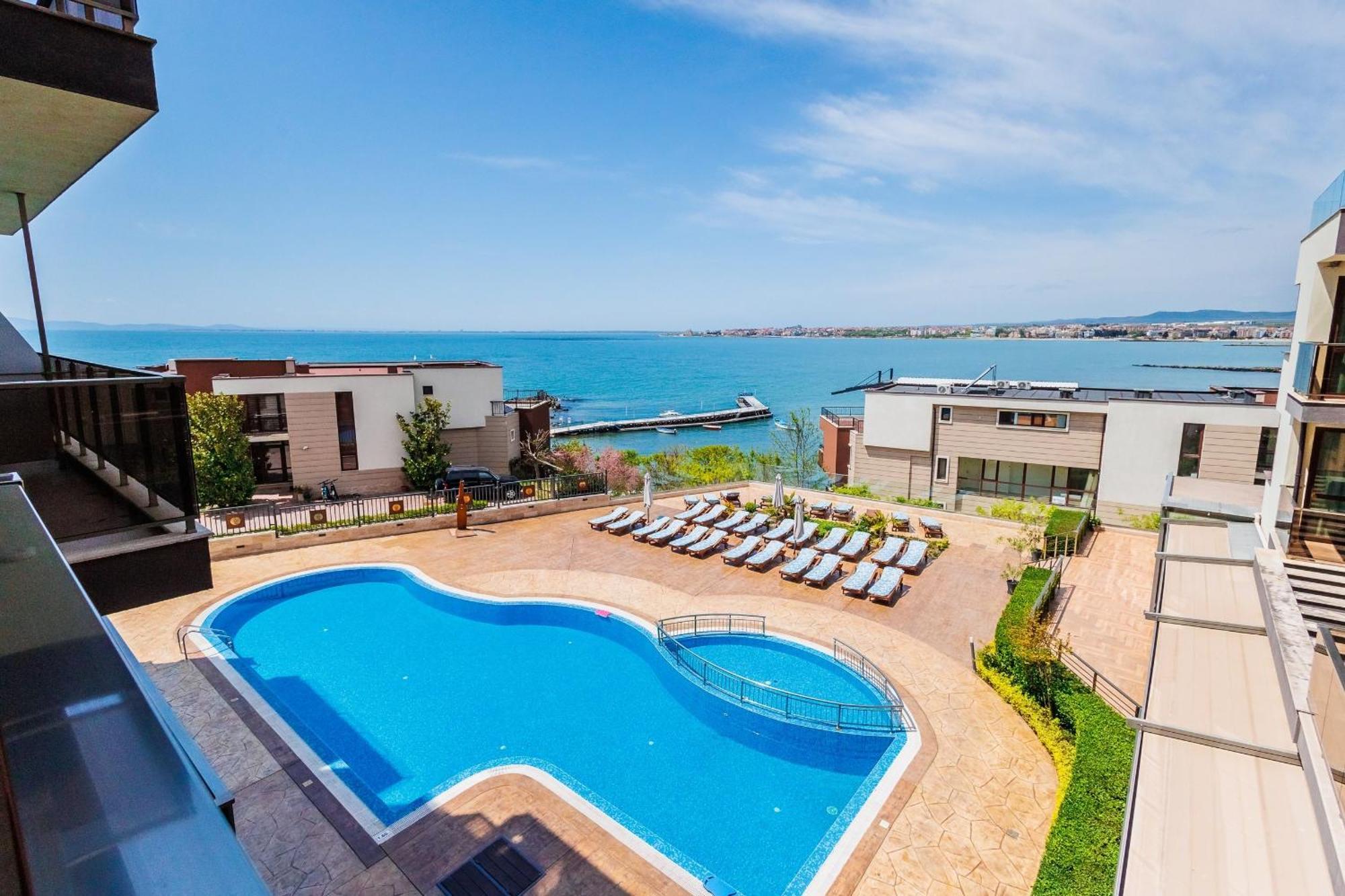 St. Panteleimon Beach Hotel เนเซบาร์ ภายนอก รูปภาพ