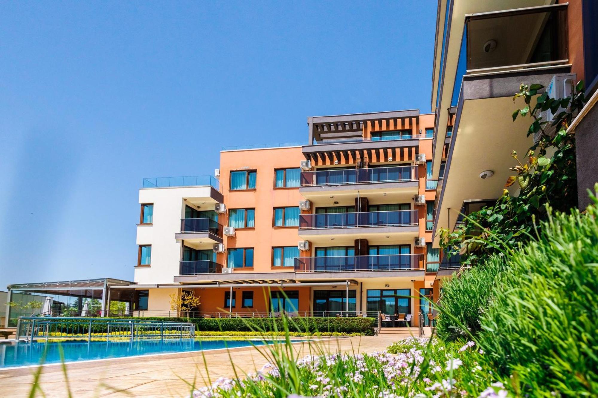 St. Panteleimon Beach Hotel เนเซบาร์ ภายนอก รูปภาพ