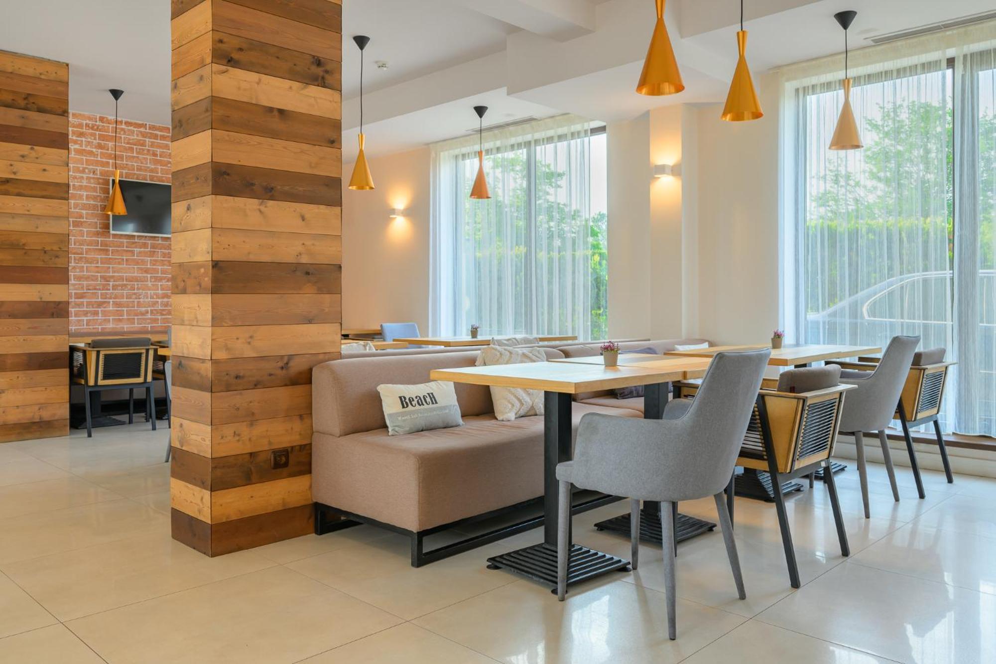 St. Panteleimon Beach Hotel เนเซบาร์ ภายนอก รูปภาพ